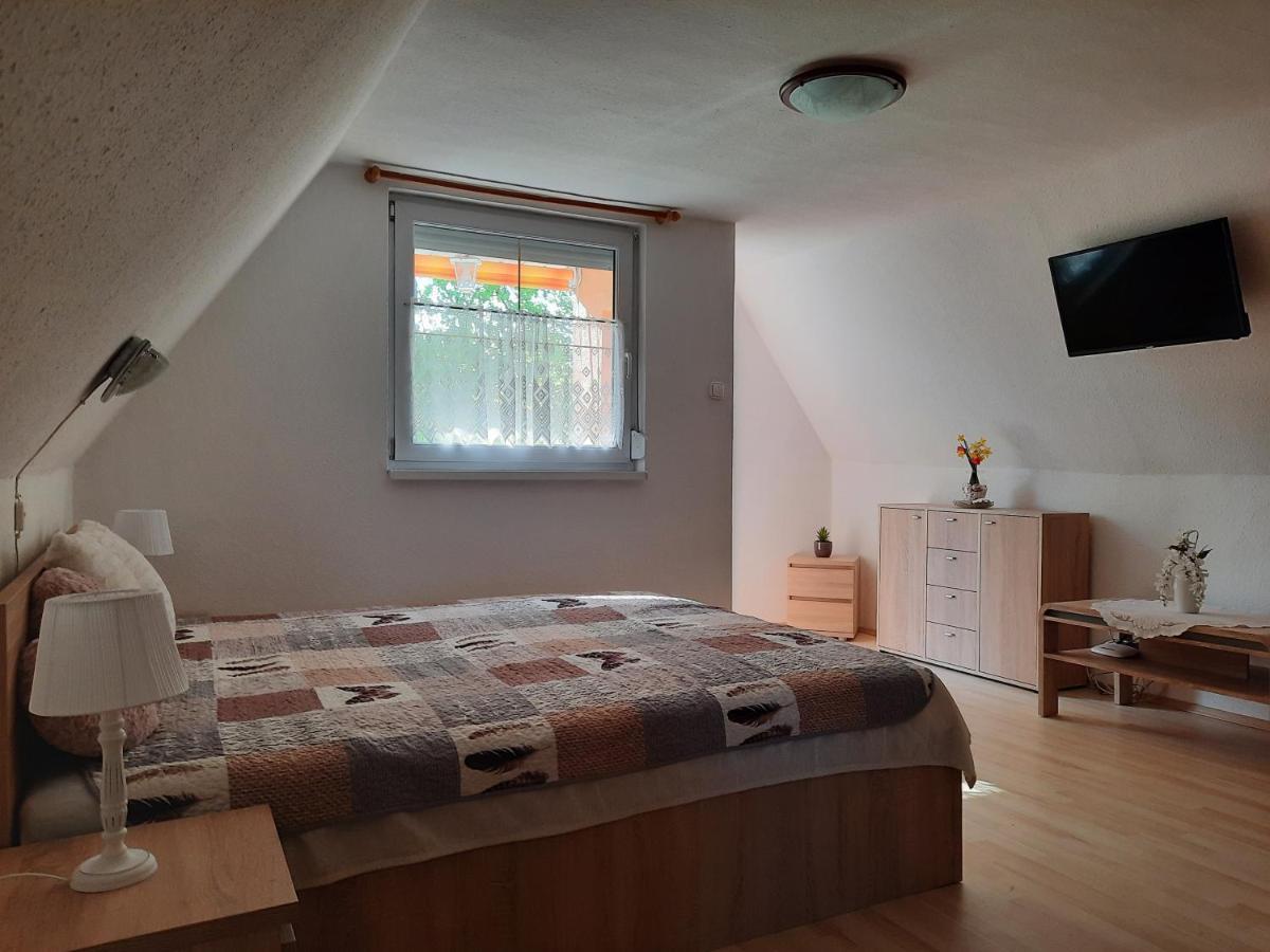 Dora Apartmanhaz زلاكاروس المظهر الخارجي الصورة